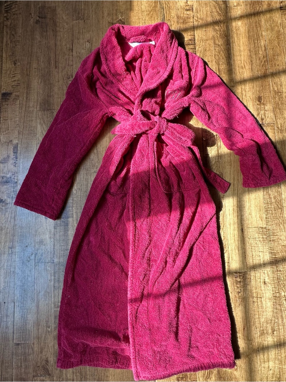 Victoria's Secret Plush Shawl-Collar Robe in Deep Raspberry - Picture 12 of 15